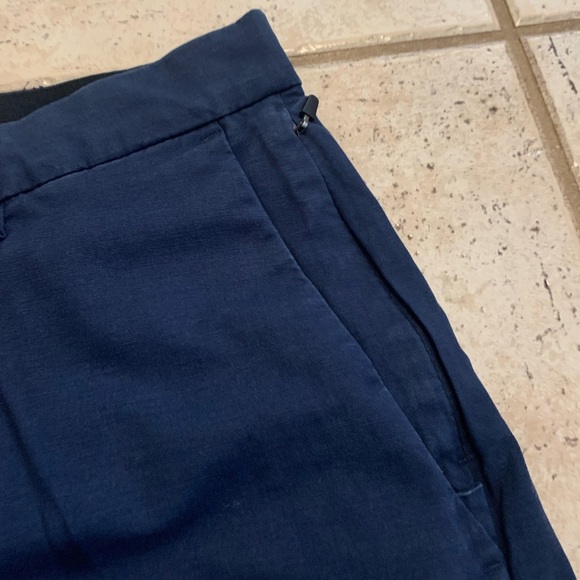 Old Navy Ultimate Tech Slim Built-in Flex Chino Shorts - Size 33 - Picture 3 of 6